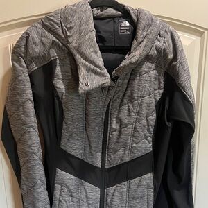 The North Face Women's Heather Gray and Black Ski Jacket